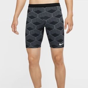 NIKE MEN'S AEROSWIFT KENYA HALF TIGHTS